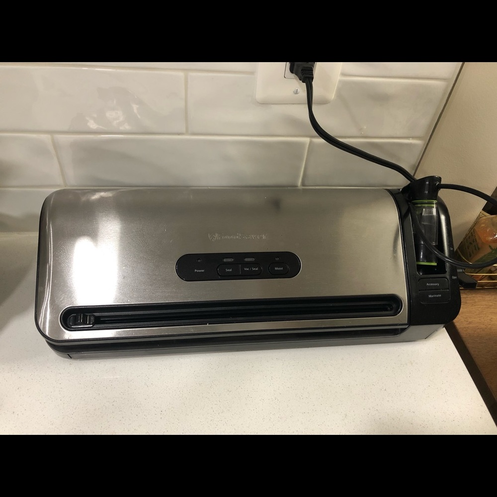 Foodsaver vacuum sealer FM3945